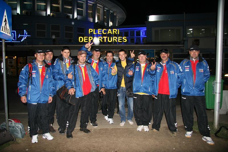 Nationala a decolat catre Anglia